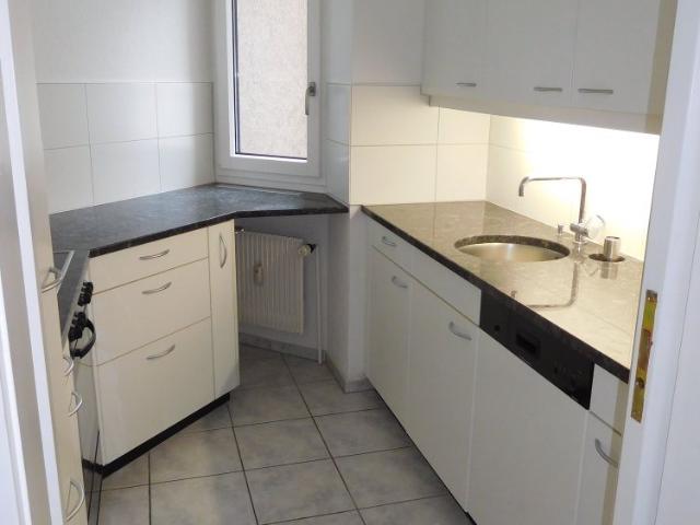 Grosszügige 2.5 Zimmerwohnung in ruhigem Quartier !