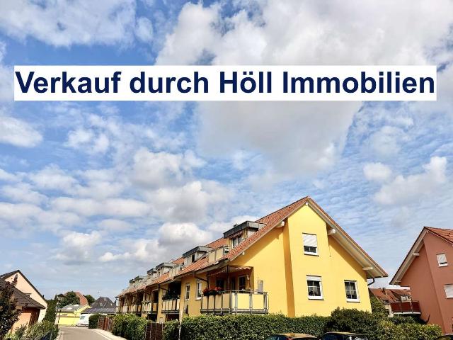 Großzügige 3 Raum Dachgeschosswohnung mit Balkon, eigenem Dachboden und Tiefgarage