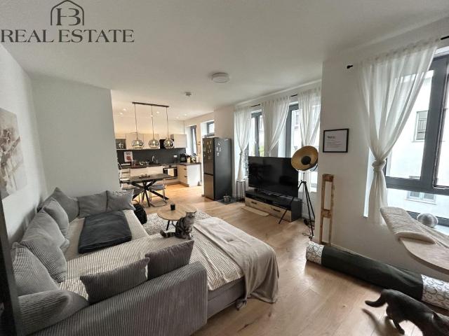 Großzügige 3 Raum Maisonette mit zwei Bädern und hochwertiger Ausstattung