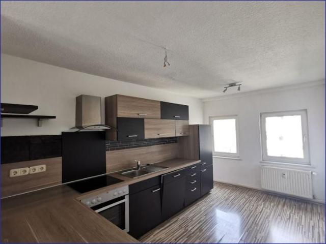 Großzügige 3 Raum Wohnung 1021