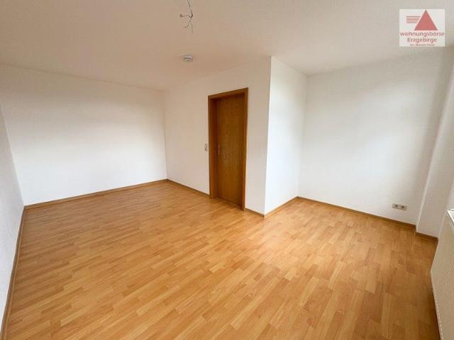Großzügige 3 Raum Wohnung in Grünhain zu vermieten