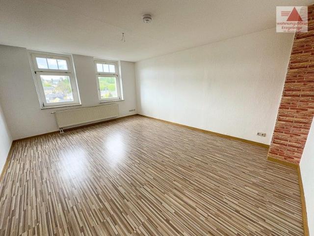 Großzügige 3 Raum Wohnung in Grünhain zu vermieten