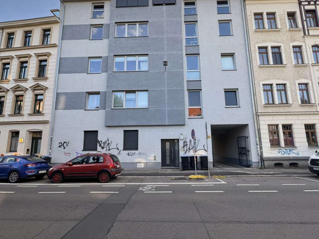 Großzügige 3 Raum Wohnung mit Aufzug in Leipzig Altlindenau *WE06* – I.V.K. GmbH – Immobilien Leipzig