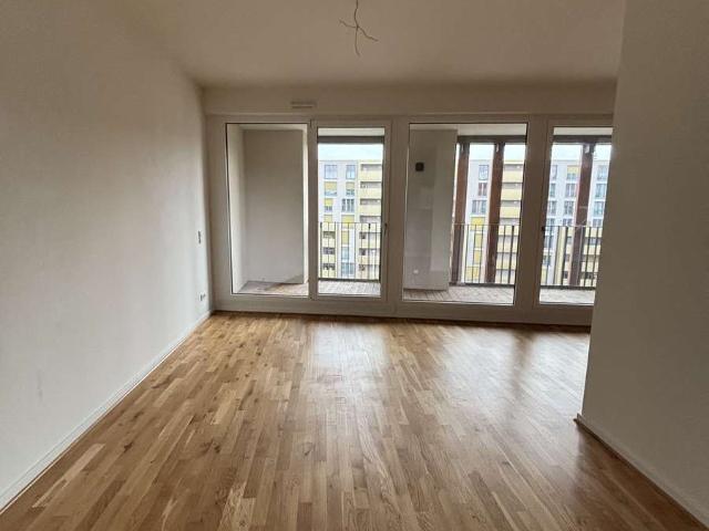 Großzügige 3 Raum Wohnung mit Einbauküche, Gäste Bad und Balkon