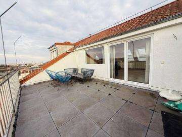Großzügige 3 Zi Dachgeschoß Wohnung in Wels mit 2 Terrassen & Stellplätzen, 249.000€