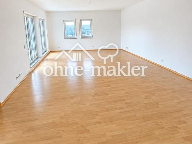 Großzügige 3 Zimmer Wohnung mit 140 m², Dachterrasse & viel Raum in Bad Ems