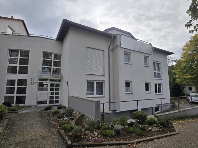 Großzügige 3 Zimmer Wohnung mit 2 Balkonen,Hobbyraum & Stellplatz