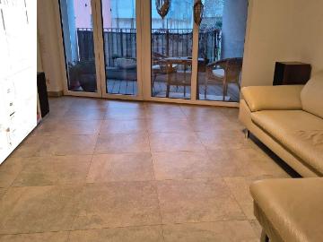 Großzügige 3 Zimmer Wohnung mit 2 Loggiabalkon und TG Stellplatz
