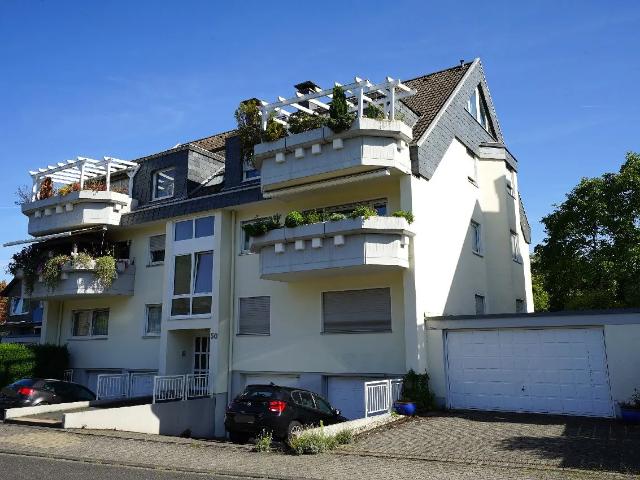 Großzügige 3 Zimmer Wohnung mit Terrasse und eigenem Garten in Leverkusen Schlebusch!
