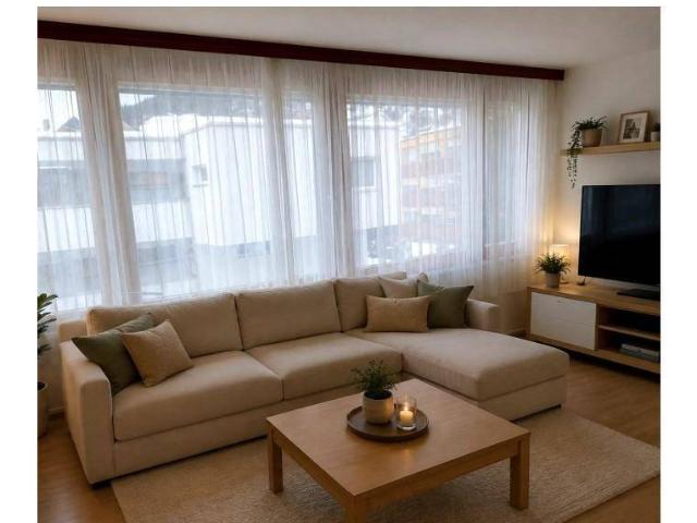 GROSSZÜGIGE 3 ZIMMER WOHNUNG mit verglaster West Loggia und eigener Garage, 2.OG, Lift
