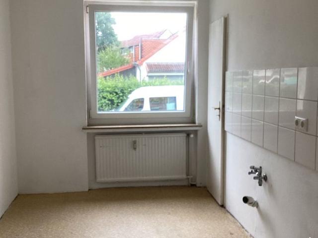 Großzügige 3 Zimmer Wohnung mit Balkon