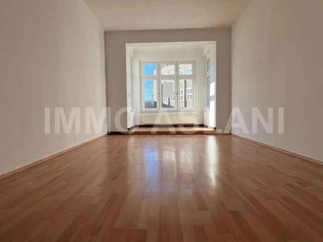 Großzügige 3 Zimmer Wohnung mit Balkon, Abstellraum & Gartenmitnutzung