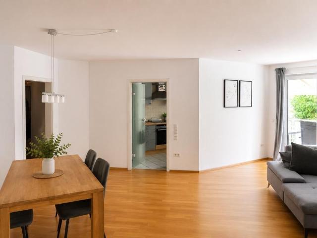 Großzügige 3 Zimmer Wohnung mit Balkon – attraktive Kapitalanlage