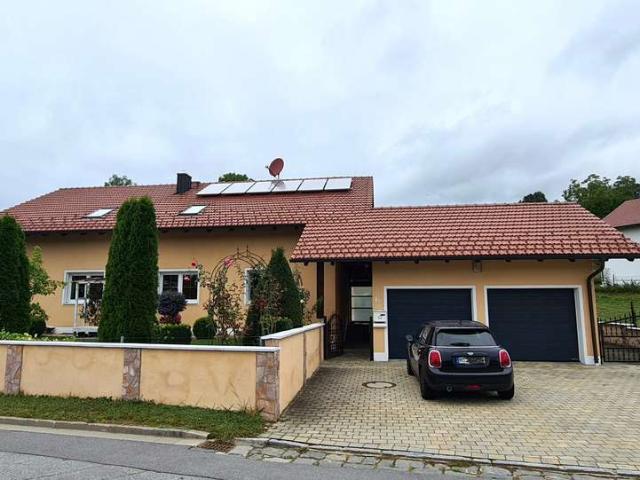 Großzügige 3 Zimmer Wohnung mit Balkon in Deggendorf Mietraching