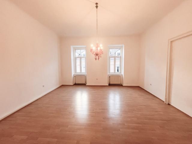 Großzügige 3 Zimmer Wohnung mit Balkon in St. Leonhard, Graz