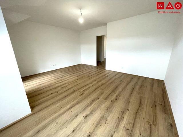 Großzügige 3 Zimmer Wohnung mit Balkon und Parkplatz in Linz/Oed mit Balkon! ACHTUNG Mietvertrag wird auf 5 Jahre befristet abgeschlossen!
