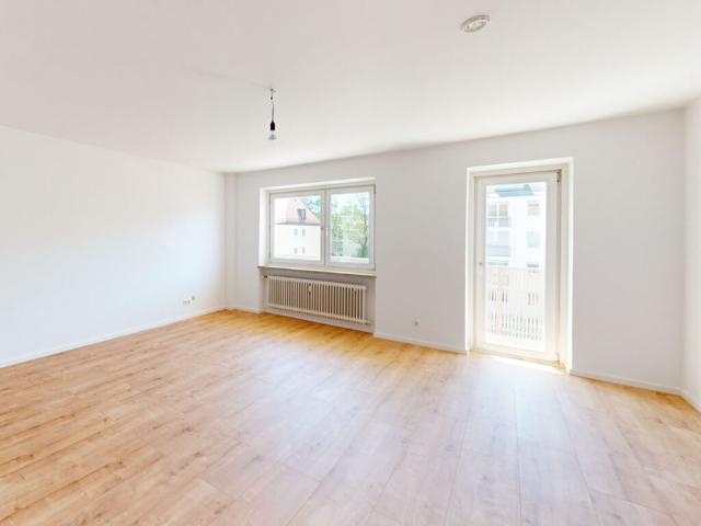 Großzügige 3 Zimmer Wohnung mit Dachterrasse in Laim
