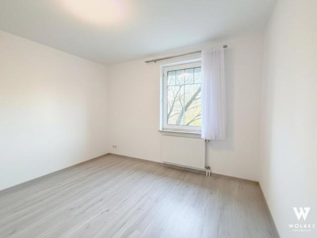Großzügige 3 Zimmer Wohnung mit hofseitiger Loggia & Tiefgarage | ca. 90 m² | Modern saniert | Top Raumaufteilung