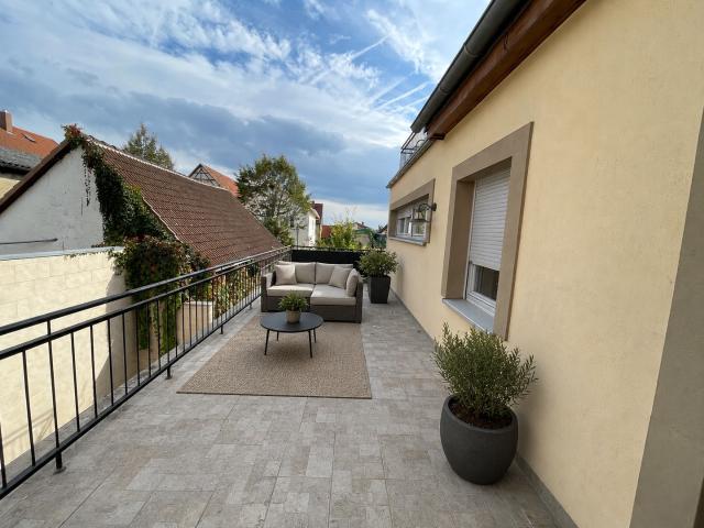 Großzügige 3 Zimmer Wohnung mit mega Terrasse in Sinsheim Hilsbach