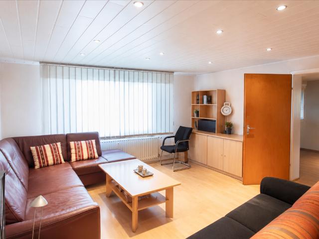 Großzügige 3 Zimmer Wohnung mit Südterrasse