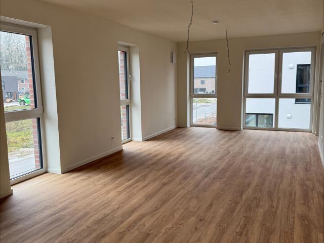 Großzügige 3 Zimmer Wohnung am Oldenburger Fliegerhorst zur Miete !