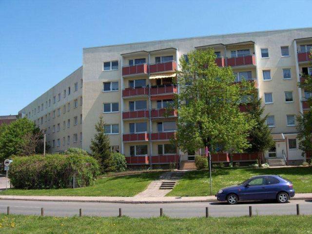 Großzügige 3 Zimmer Wohnung am Roten Berg!