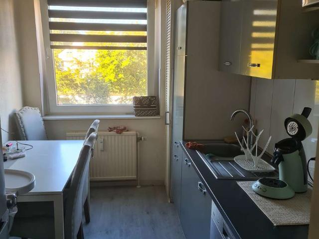Großzügige 3 Zimmer Wohnung in Hellern!