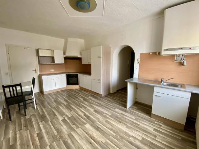 Großzügige 3 Zimmer Wohnung in ruhiger Lage!