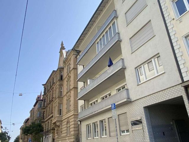 Großzügige 3 Zimmer Wohnung in Stuttgart Mitte zu verkaufen!