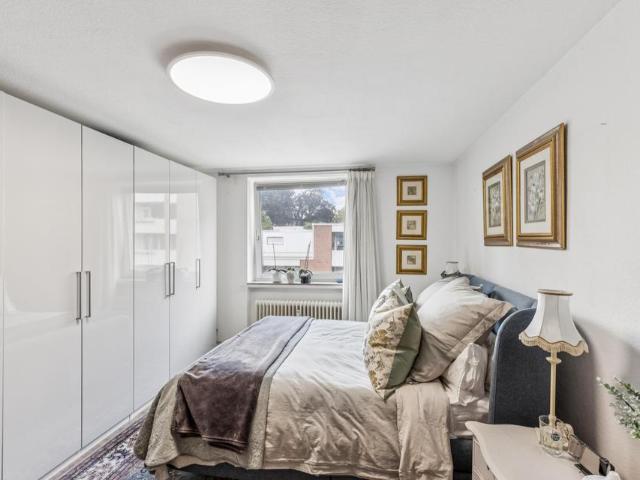 Großzügige 3 Zimmer Wohnung