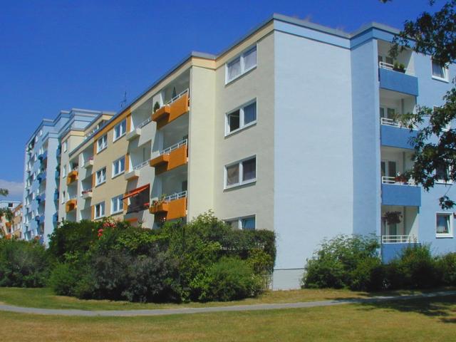 Großzügige 3 Zimmer Wohnung / 3.OG links