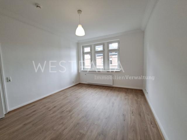 Großzügige 3 Zimmer Wohnung