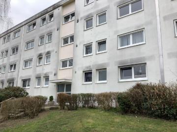 Großzügige 3 Zimmer Wohnung !