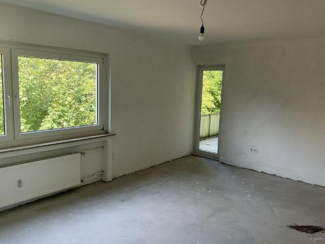 Großzügige 3 Zimmer Wohnung !
