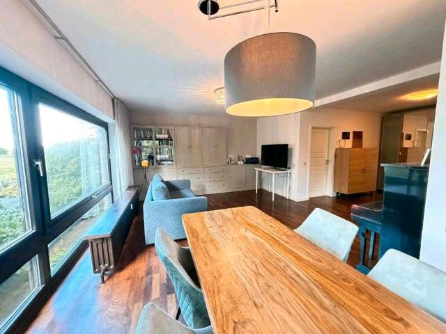Großzügige 3 Zimmer Wohnung