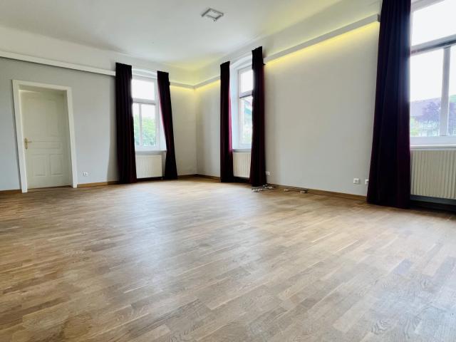 Großzügige 3 Zimmer Altbauwohnung Grünblick Stellplatz & Keller Nähe Bahnhof Neulengbach