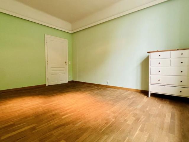 Großzügige 3 Zimmer Altbauwohnung Grünblick Stellplatz & Keller Nähe Bahnhof Neulengbach