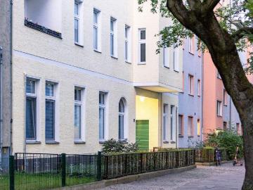 Großzügige 3 Zimmer Altbauwohnung im EG im grünen Reinickendorf mit Perspektive zur Eigennutzung!