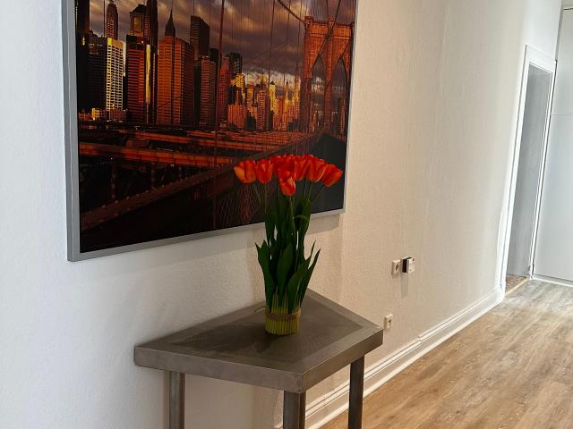 Großzügige 3 Zimmer Altbauwohnung