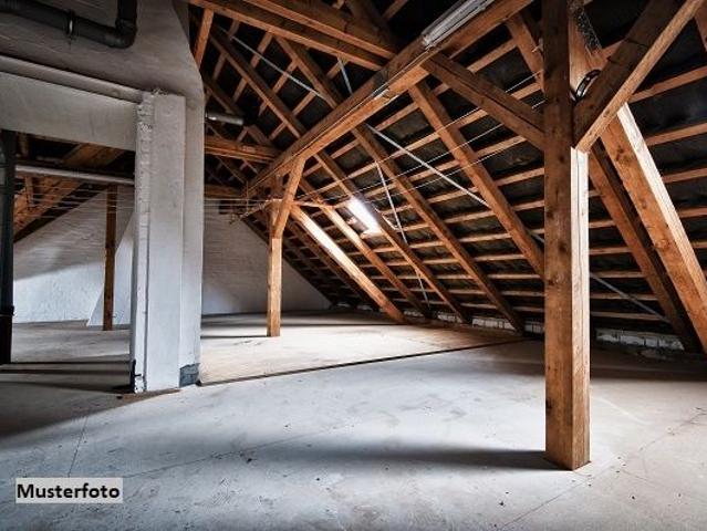 Großzügige 3 Zimmer Eigentumswohnung mit Terrasse und zwei Balkonen