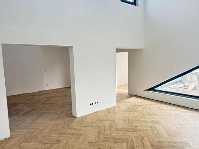 großzügige 3 Zimmer Loftwohnung mit Südbalkon