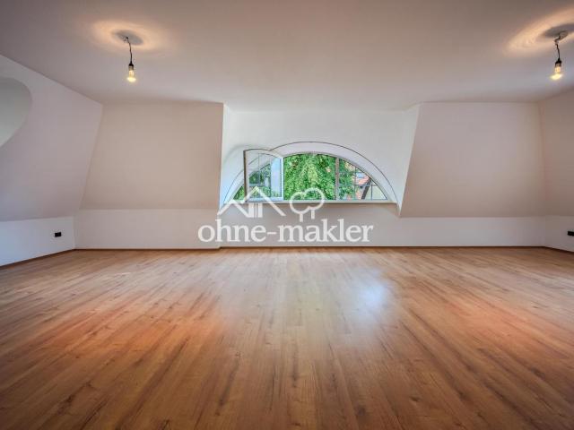 Großzügige 3 Zimmer Maisonette Wohnung mit ca. 120 m² in Zirndorf Weiherhof – sofort bezugsfrei