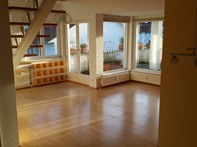 Großzügige 3 Zimmer Maisonettewohnung in sehr guter Wohnlage