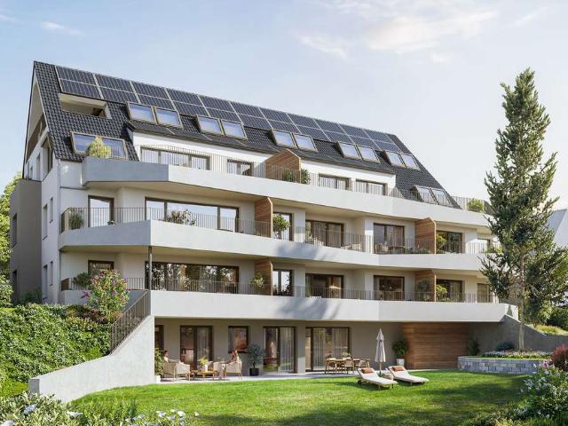 großzügige 3 Zimmer mit großem Balkon + Aussicht