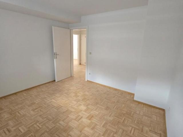 Großzügige 3 Zimmerwohnung am Hauptplatz Top 2