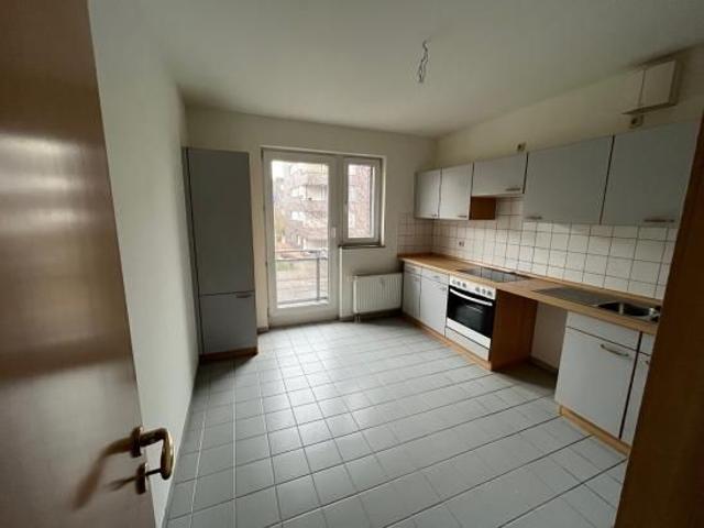 Großzügige 3 Zimmerwohnung in der Porzer Str. 43 / Treptow
