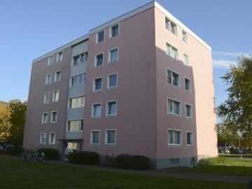 Großzügige 3 Zimmerwohnung in ruhiger Hausgemeinschaft mit Aufzug/ Loggia