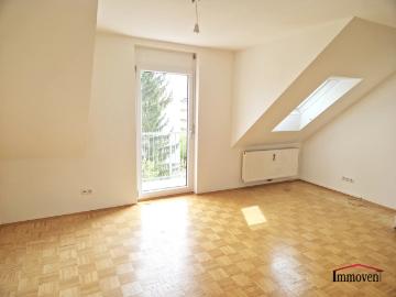 Großzügige 3 Zimmerwohnung mit Balkon nahe der FH Joanneum!