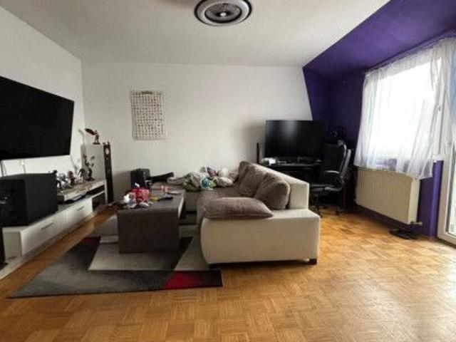 Großzügige 3 Zimmerwohnung mit rd. 85 m² inkl. Balkon in hervorragender Zentrumslage von Wels! Perfekte Anbindung, Infrastruktur und Erreichbarkeit! Parkplatz und Kellerabteil vorhanden!