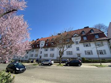 Großzügige 3 ZKB Altbauwohnung in SB St. Arnual